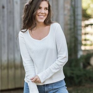 Neuflora Covington top white